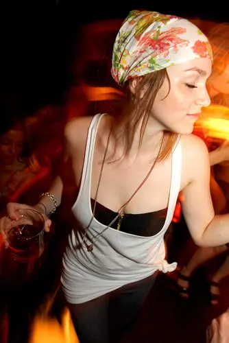 Foto 5 aus Clubbing & Bar Tausend (2010) – Menschen