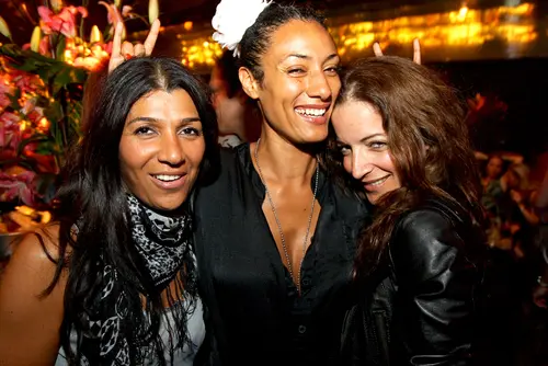 Foto 10 aus Clubbing & Bar Tausend (2010)