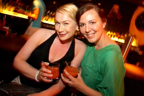 Foto 49 aus Clubbing & Bar Tausend (2010) – Menschen