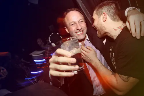 Foto 74 aus Clubbing & Bar Tausend (2010) – Menschen