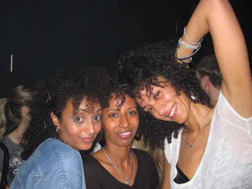 Foto 44 aus Clubbing & Bar Tausend (2010)