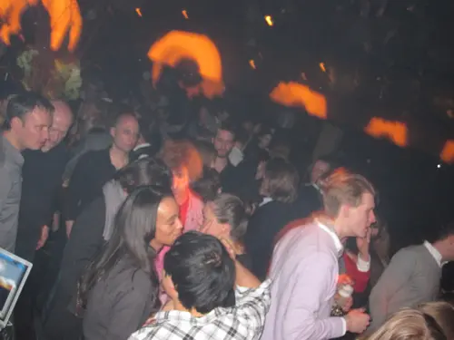 Foto 153 aus Clubbing & Bar Tausend (2010) – Menschen