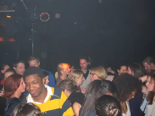 Foto 154 aus Clubbing & Bar Tausend (2010) – Menschen
