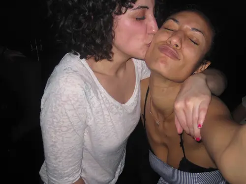 Foto 70 aus Clubbing & Bar Tausend (2010)