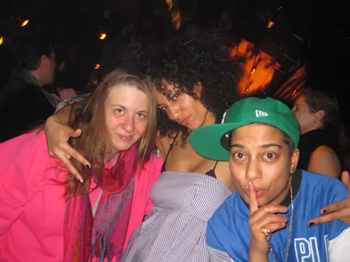 Foto 74 aus Clubbing & Bar Tausend (2010)