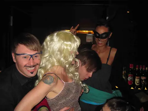 Foto 93 aus Clubbing & Bar Tausend (2010)