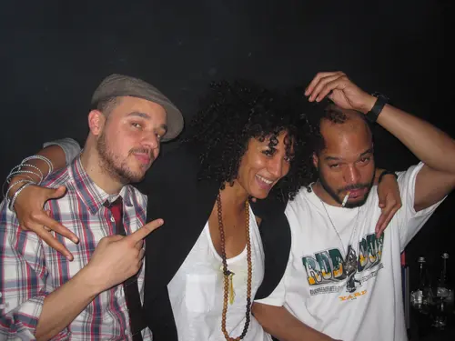 Foto 117 aus Clubbing & Bar Tausend (2010)