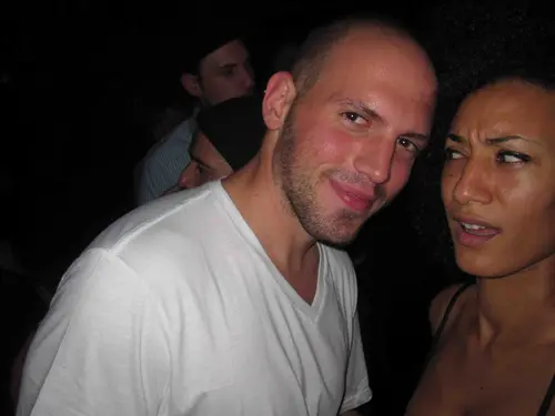 Foto 143 aus Clubbing & Bar Tausend (2010)