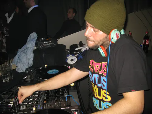 Foto 191 aus Clubbing & Bar Tausend (2010) – Menschen
